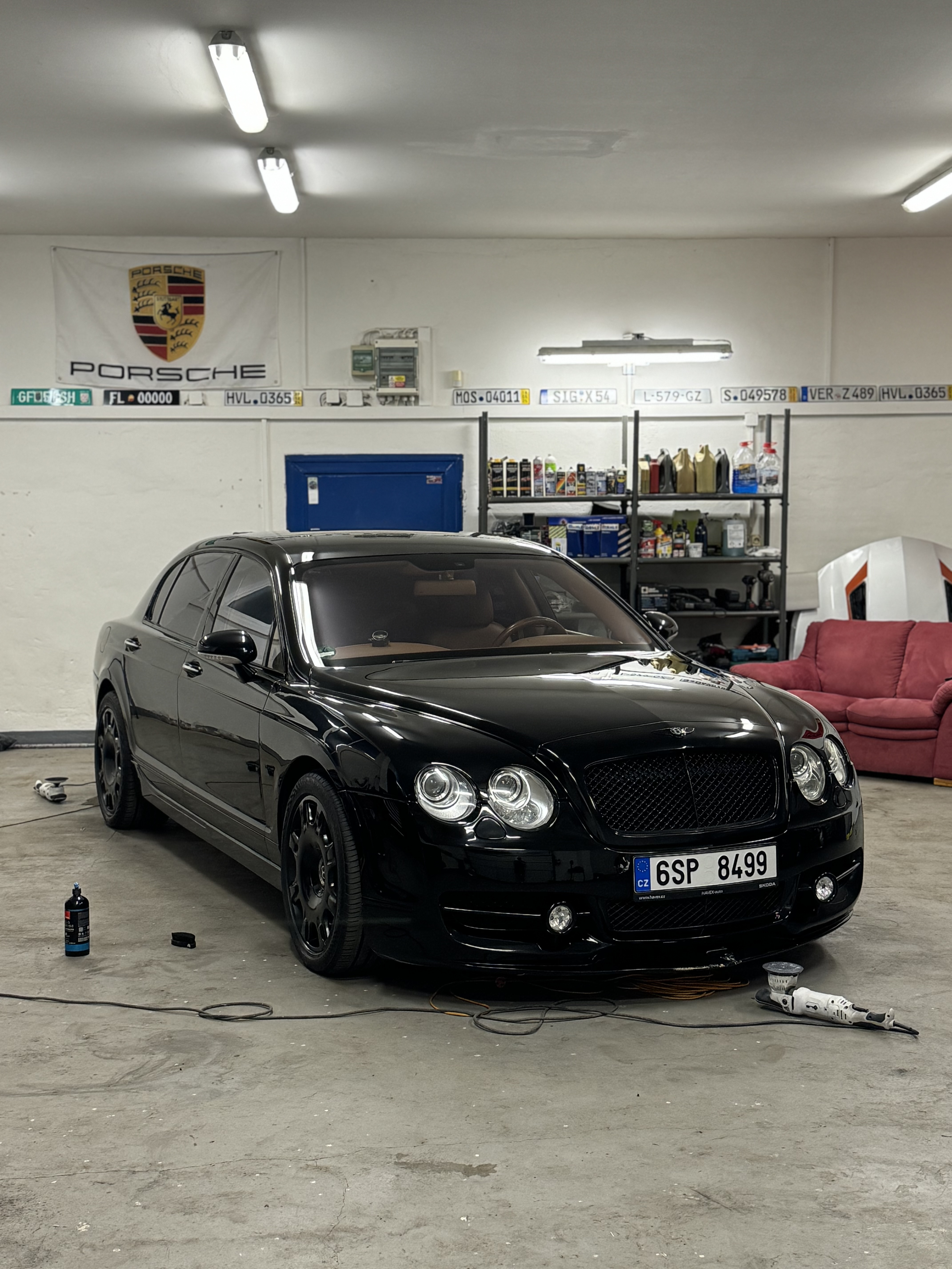 Bentley Flying Spur po detailingu ve studiu Dr.Clean